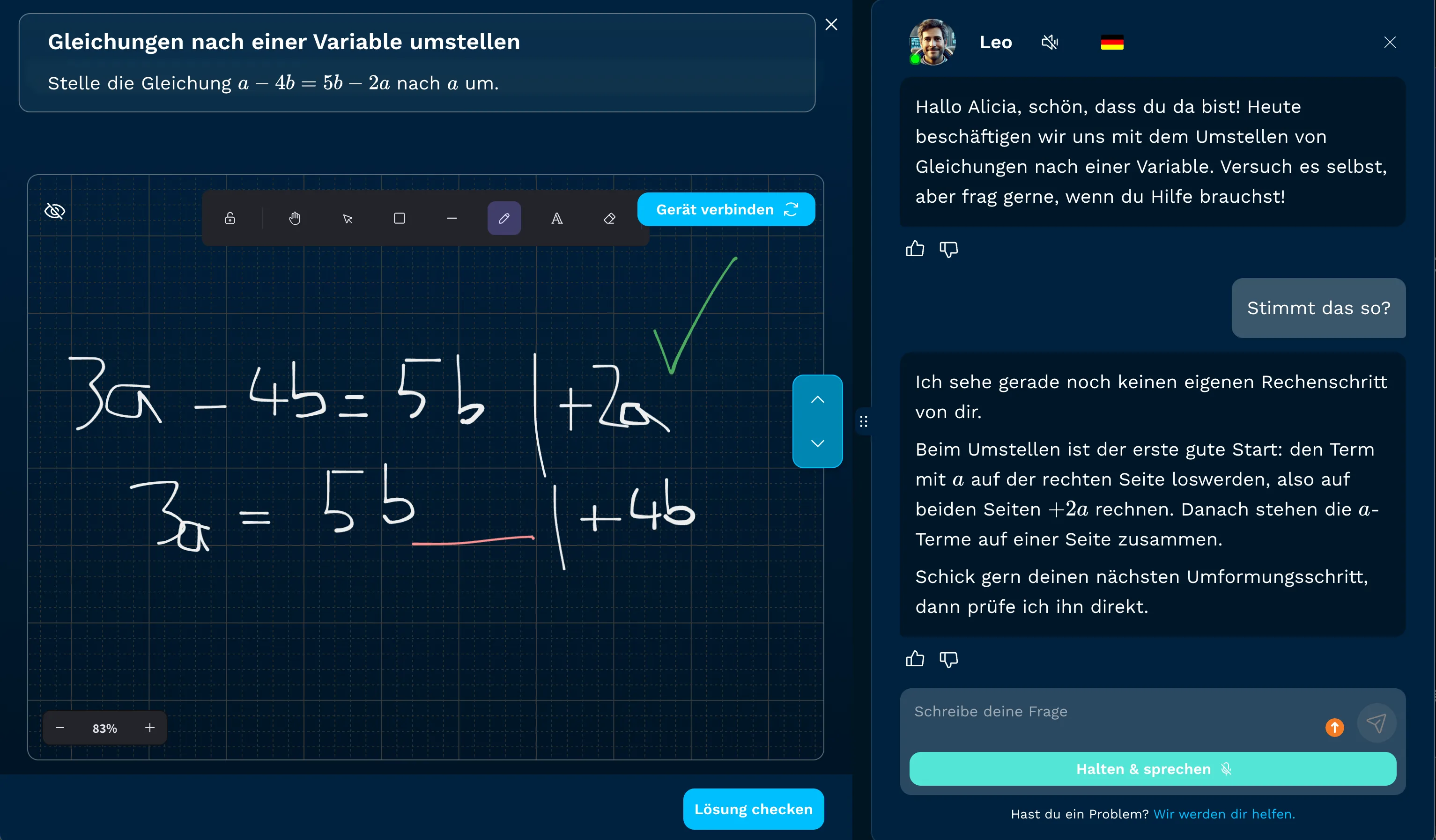 Screenshot der digitalen KI-Mathe-Nachhilfeplattform RocketTutor. Links befindet sich ein digitales Whiteboard mit handschriftlichen Gleichungen, rechts ein Chat-Fenster mit dem KI-Tutor namens Leo, der Feedback zu einem Rechenschritt gibt.